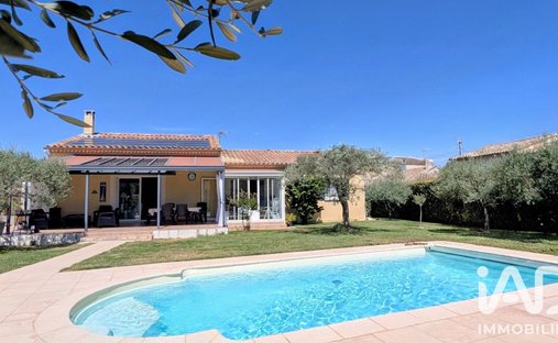 Casa a Malemort-du-Comtat, Provenza-Alpi-Costa Azzurra, Francia 1