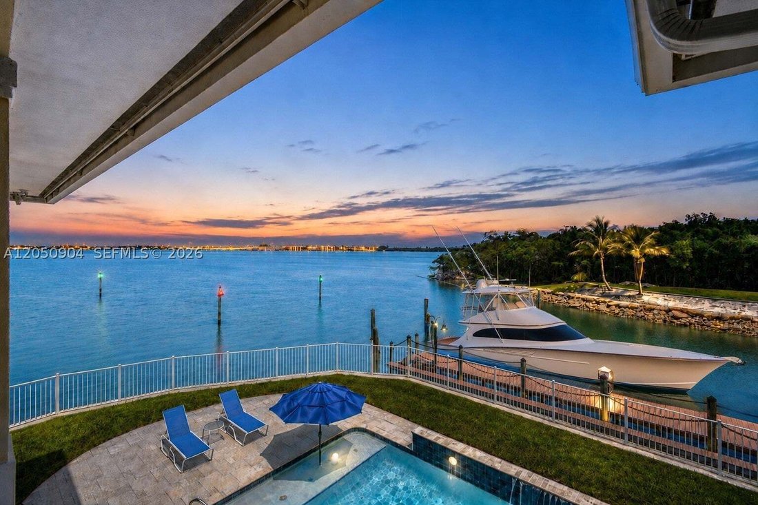 House in Stuart, Florida, United States 4 - 18396117
