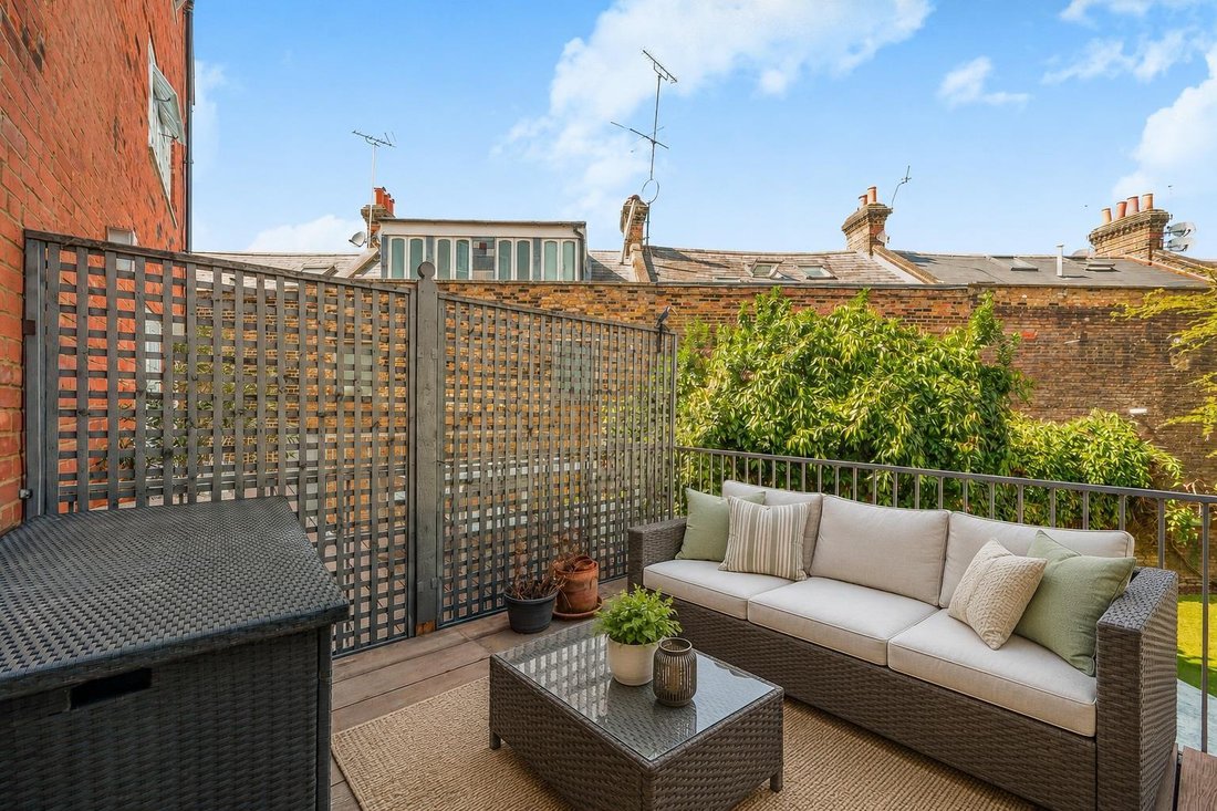 Apartment in Belsize Park, Camden, England 2 - 18761228
