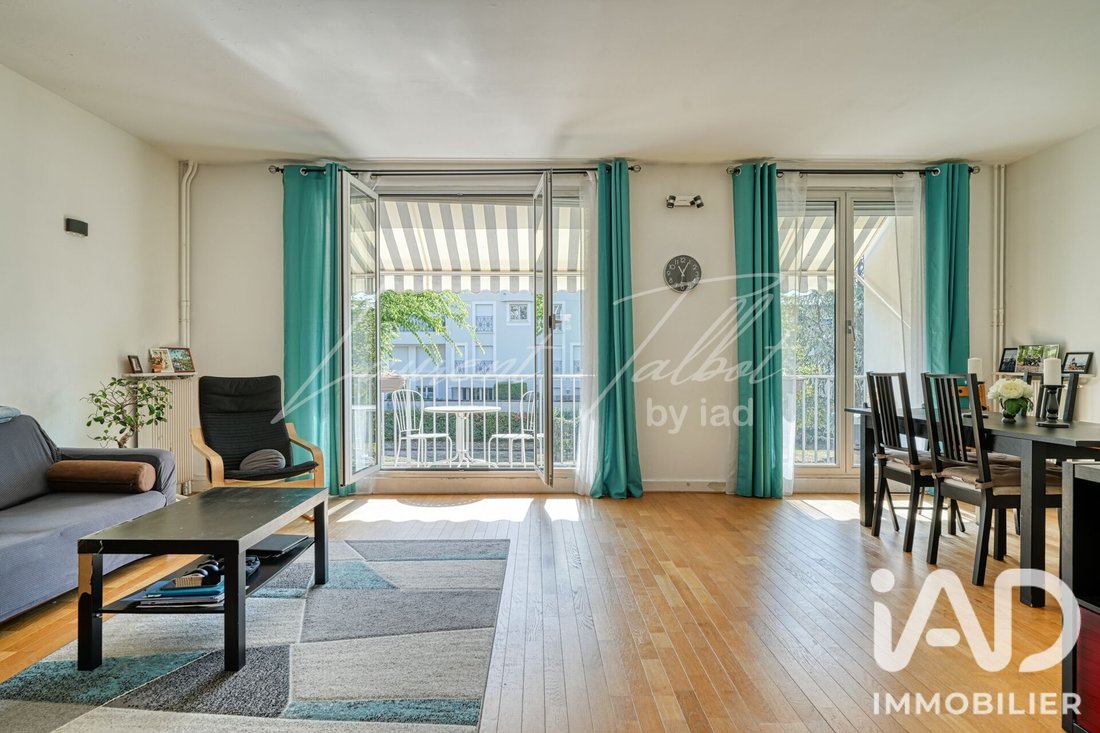 Apartment in Centre Ville, Croissy-sur-Seine, France 1 - 18759537