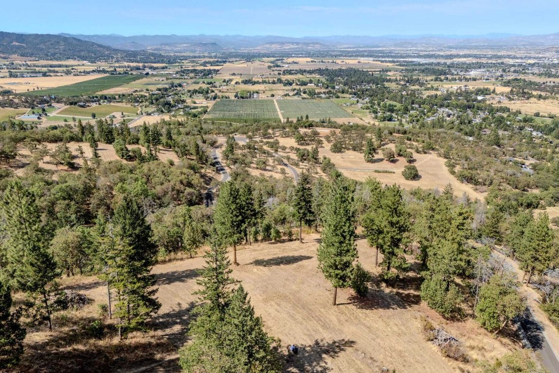 Land in Medford, Oregon, United States 1 - 18754017