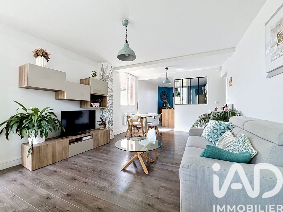 Apartment in Plateau-Mont Valérien, Rueil-Malmaison, France 1 - 18221646