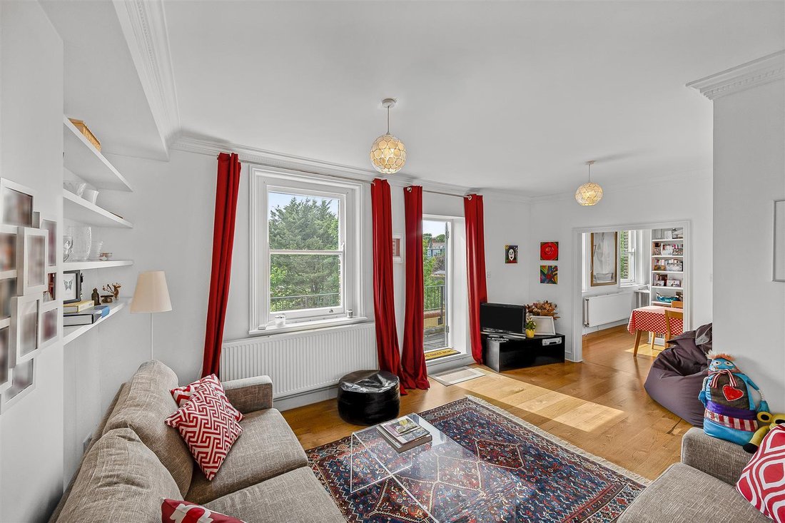 Apartment in Hamstead, Shalfleet, England 1 - 18761225