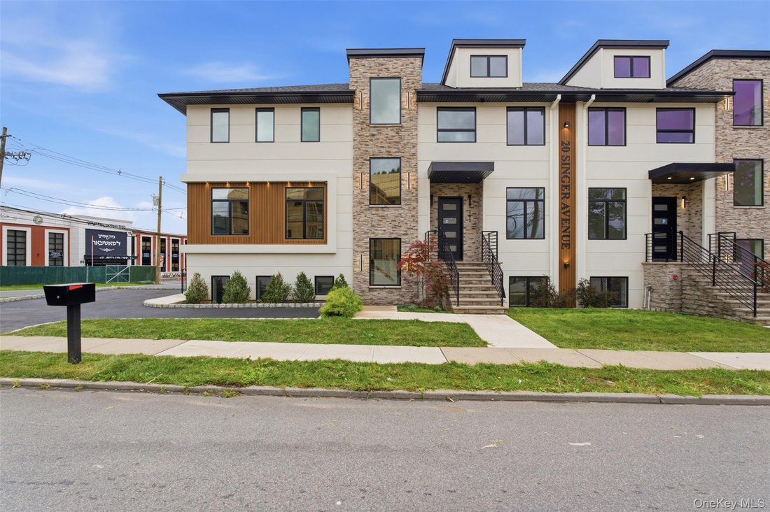 Condominio a Spring Valley, New York, Stati Uniti 2 - 18758210