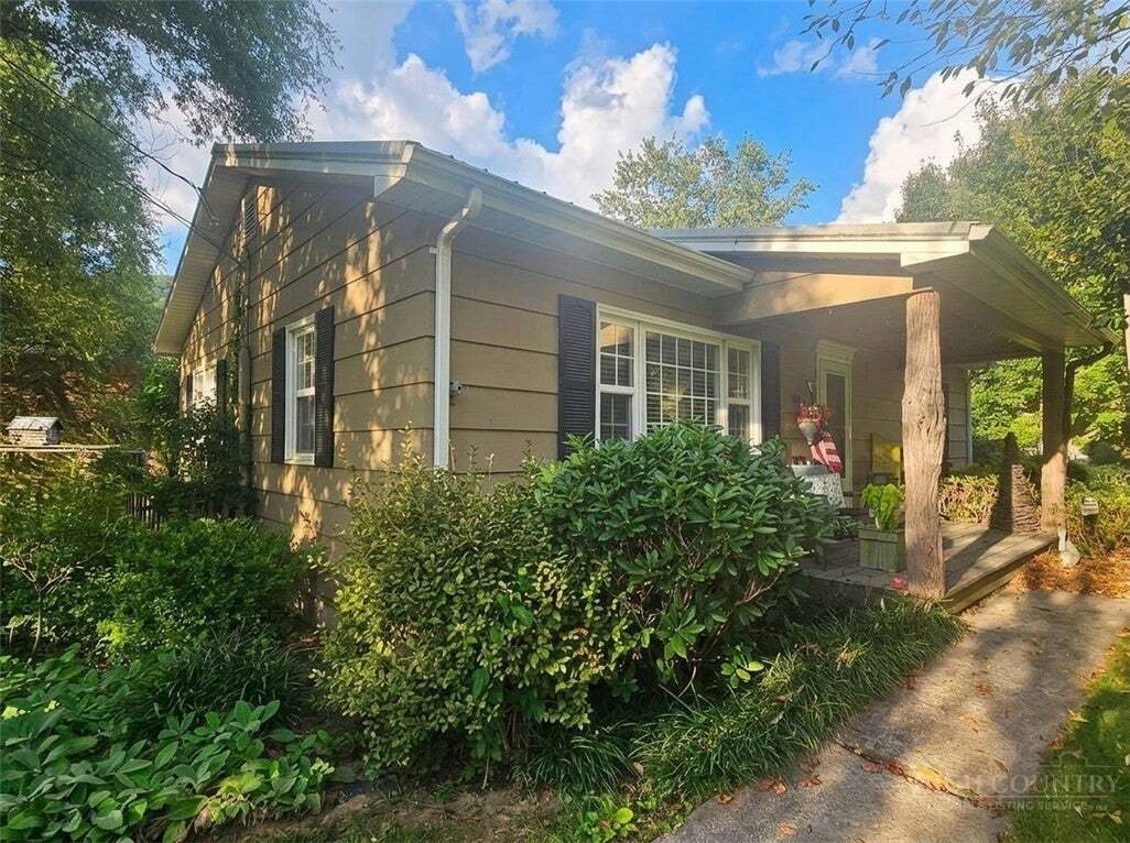 Casa en Sugar Grove, Carolina del Norte, Estados Unidos 2 - 18759400