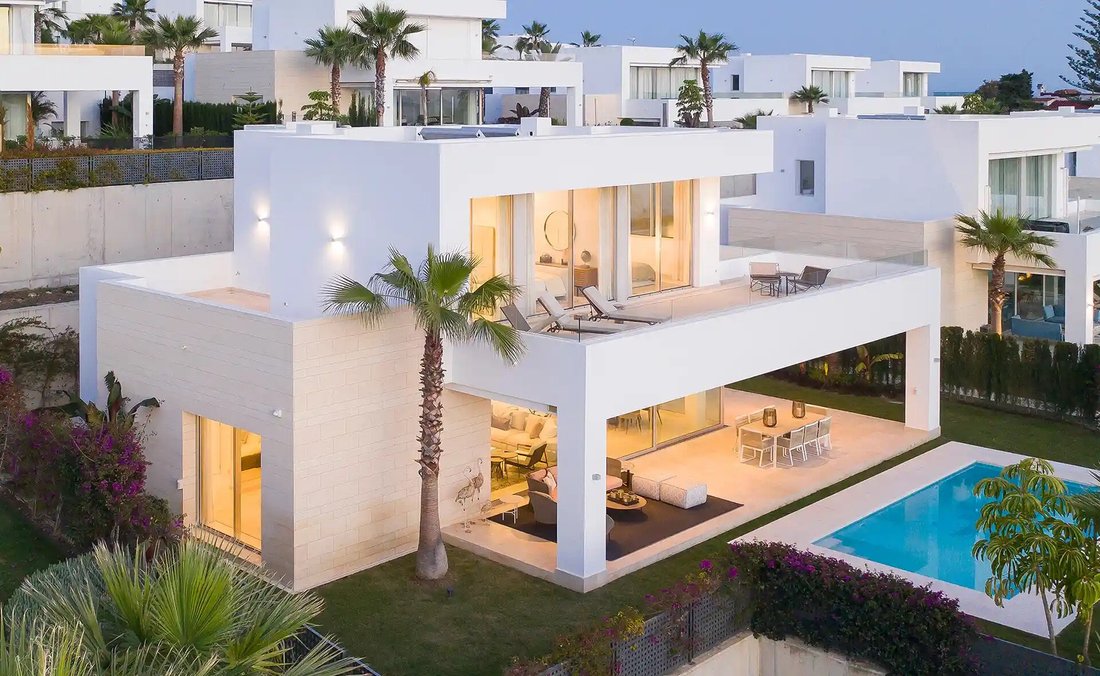 Villa a Marbella, Andalusia, Spagna 1 - 18754695