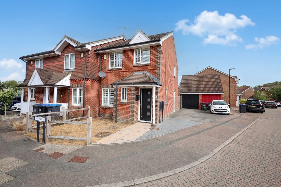 Haus in Burgess Hill, England 1 - 18749645
