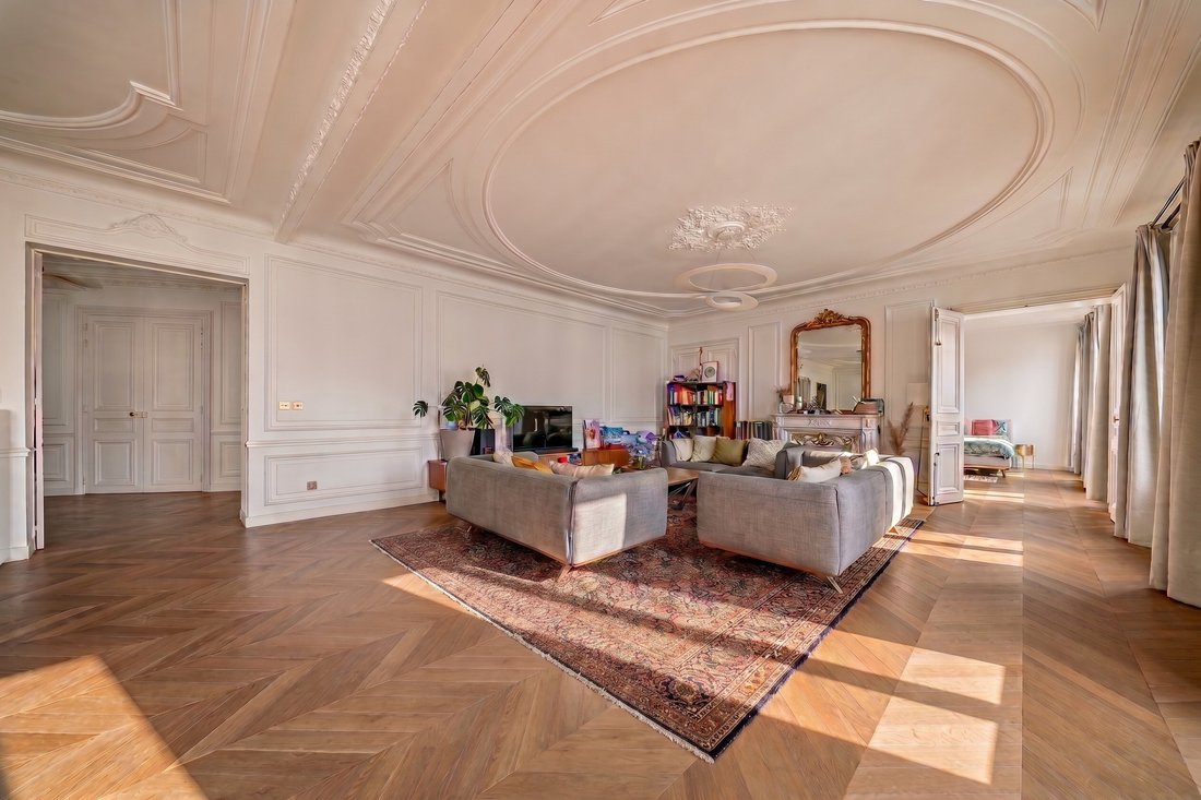Apartment in Vaugirard-Parc des Expositions, Paris 15e Arrondissement, Paris 2 - 17677104