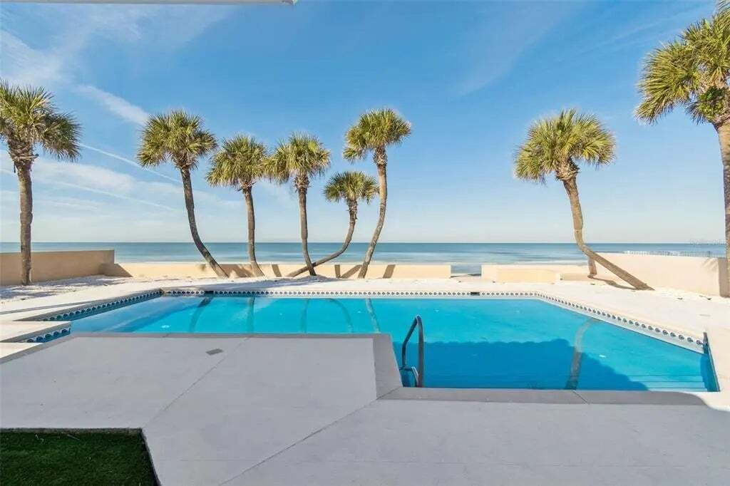 Casa en Belleair Beach, Florida, Estados Unidos 1 - 18753719