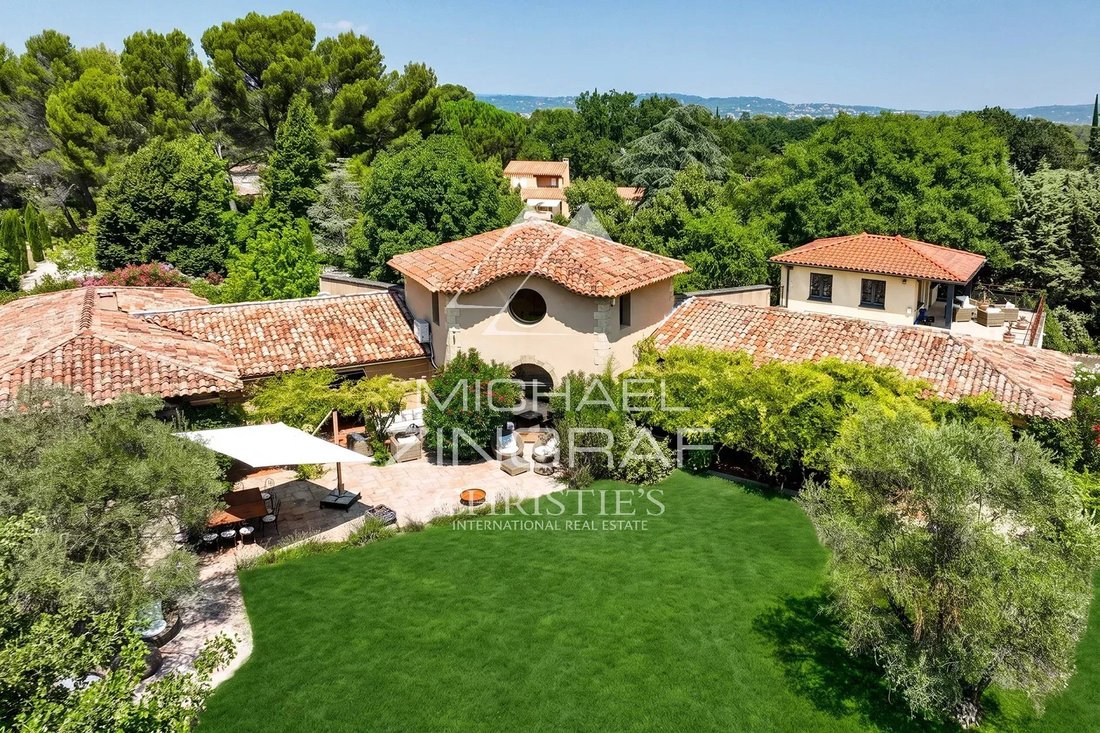 Anwesen in Grand Sud- Aix la Duranne, Aix-en-Provence, Frankreich 2 - 18546638