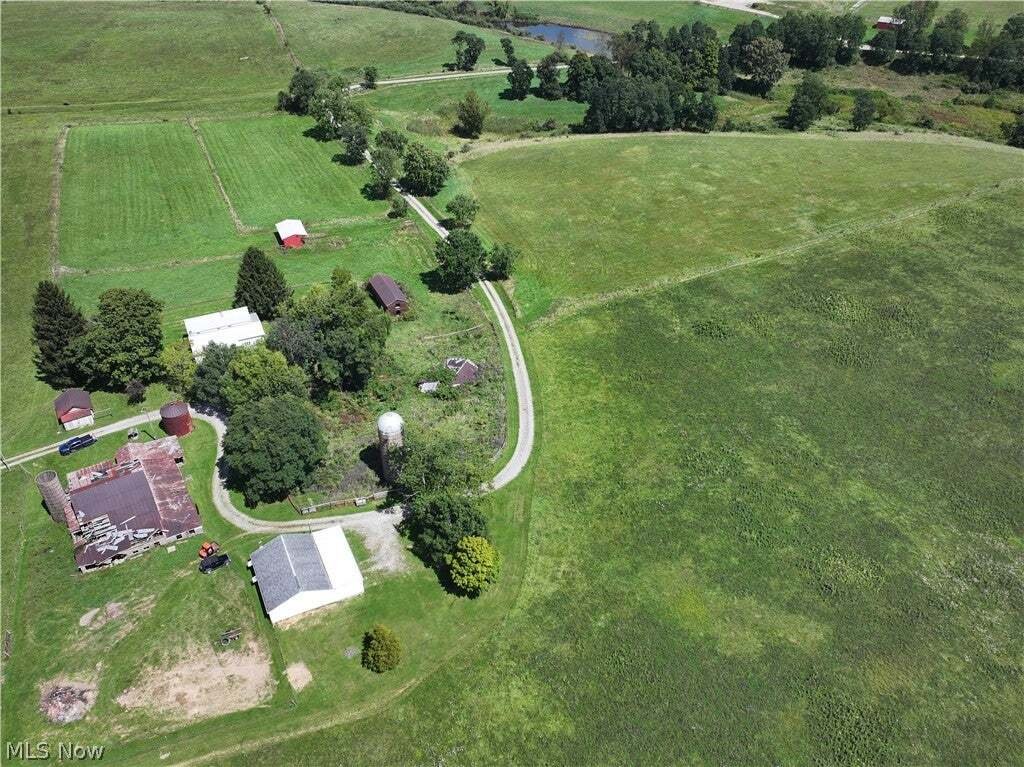 House in Lloydsville, Ohio, United States 4 - 18756003