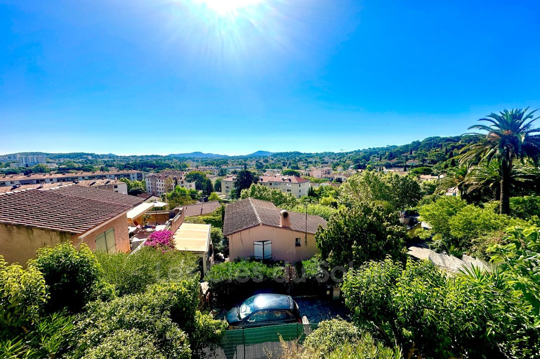 Villa in Aguillon, Toulon, Frankreich 1 - 18749592