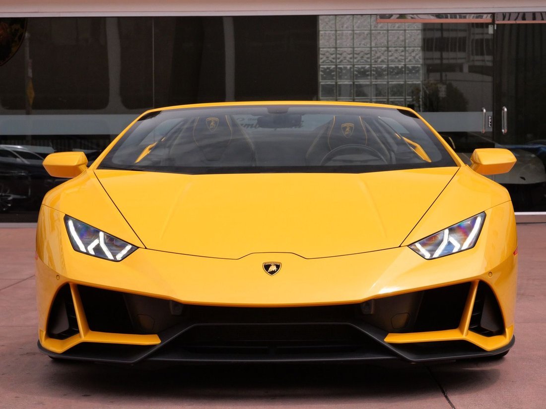 Cabriolet in Beverly Hills, CA, United States 5 - 18757386