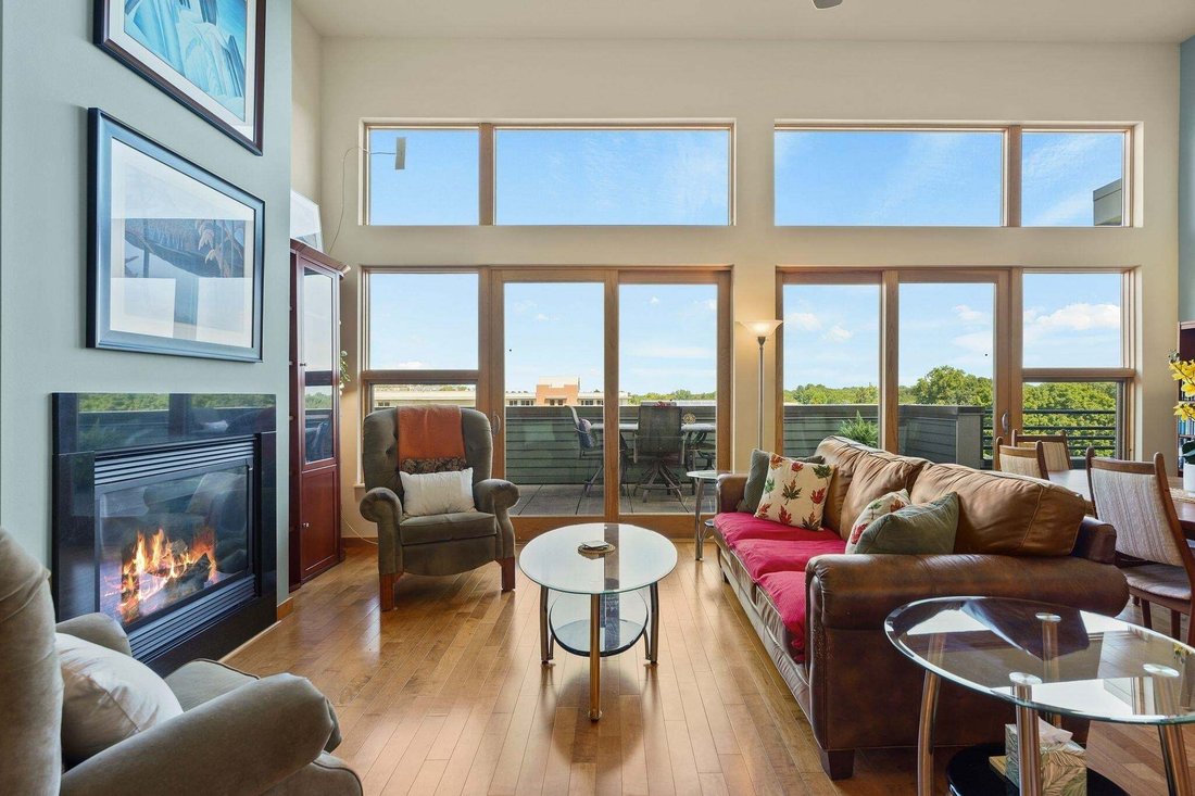 Condo in Fitchburg, Wisconsin, United States 2 - 18754196