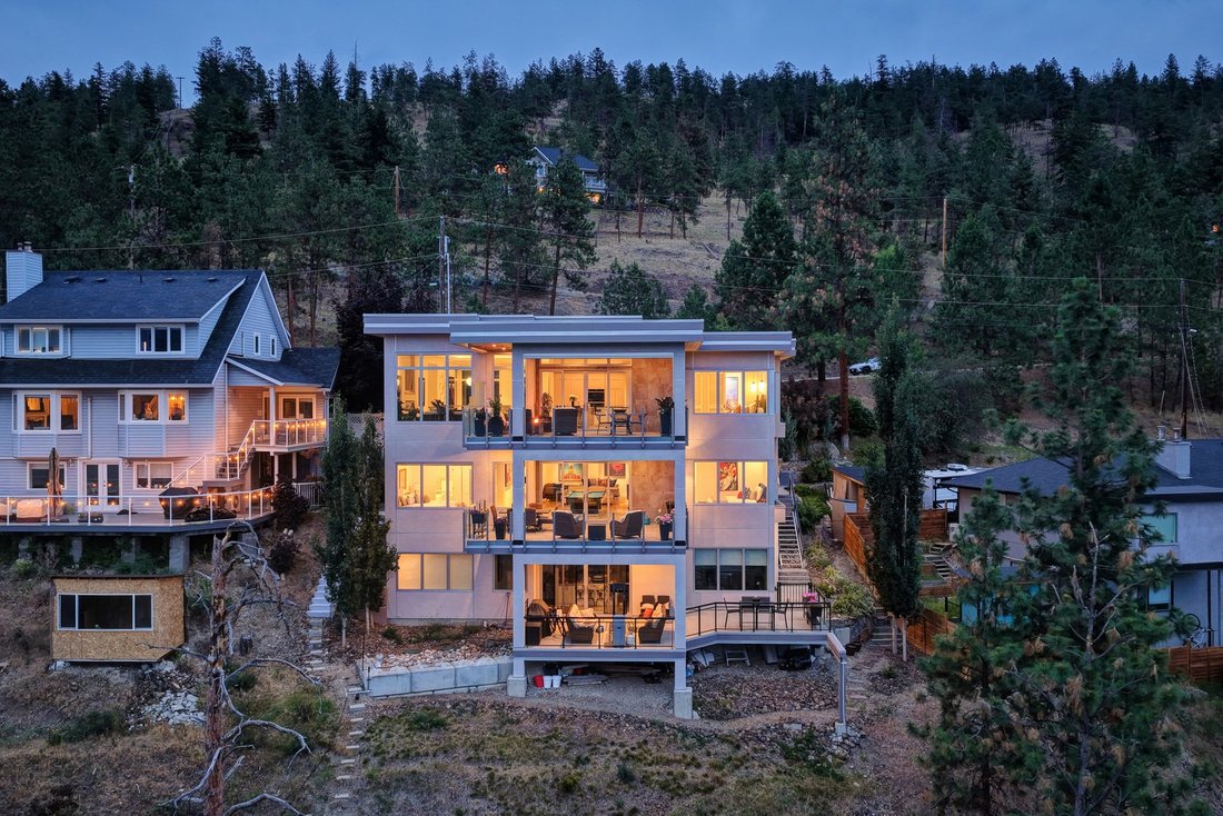 Maison à Kelowna, Colombie-Britannique, Canada 2 - 18753770