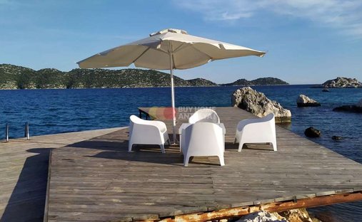 Estate in Antalya, Antalya, Turkey 1