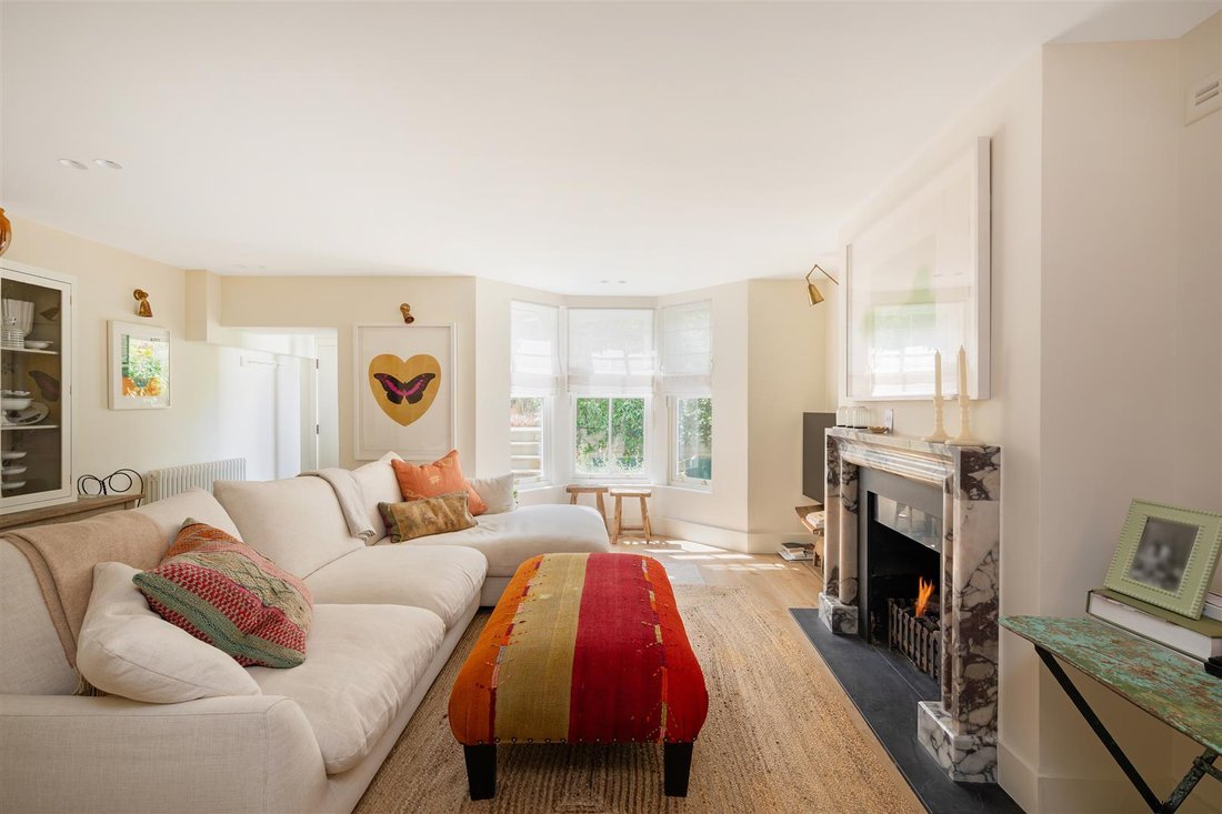 House in Hamstead, Shalfleet, England 3 - 18760972