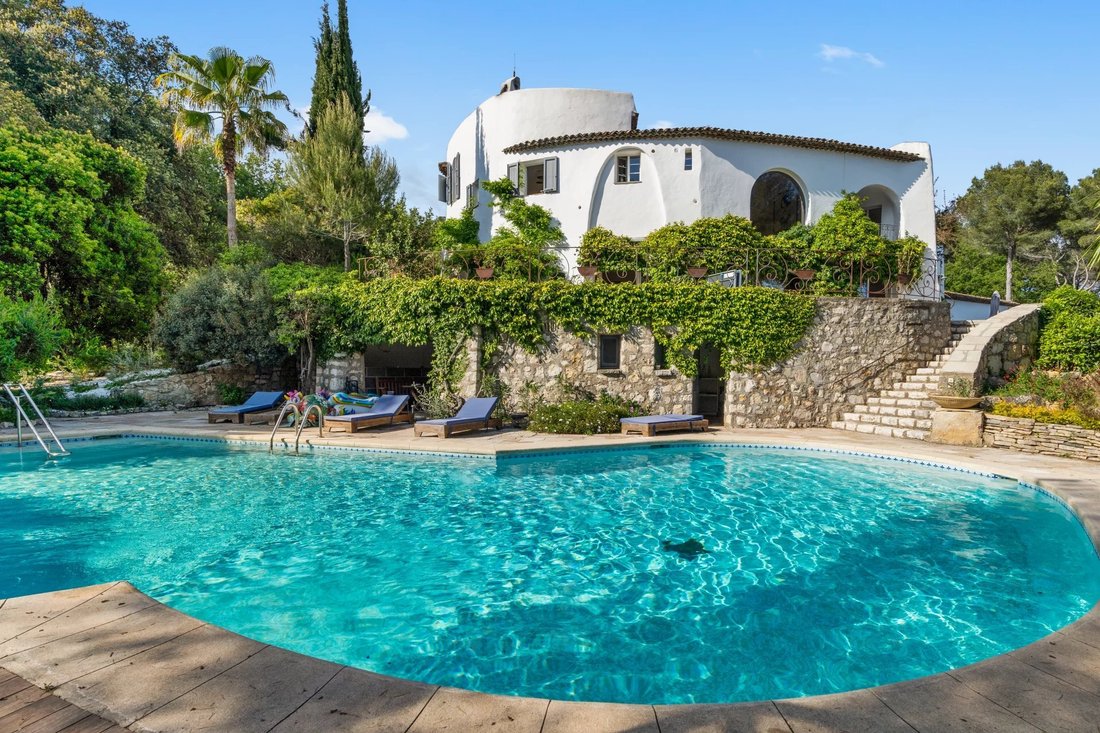 Villa à Opio, Provence-Alpes-Côte d'Azur, France 1 - 18749739