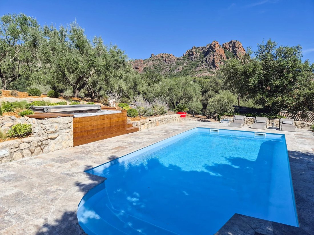 Villa à Ecarts, Roquebrune-sur-Argens, France 2 - 18749723