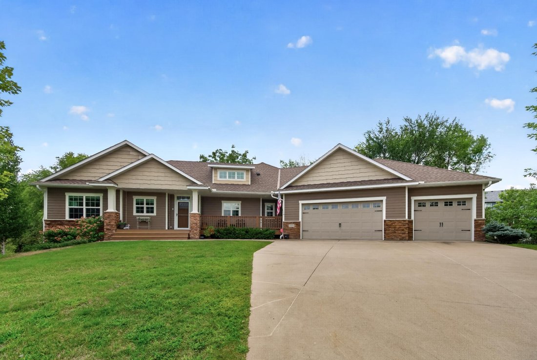 House in Maple Grove, Minnesota, United States 2 - 18754487