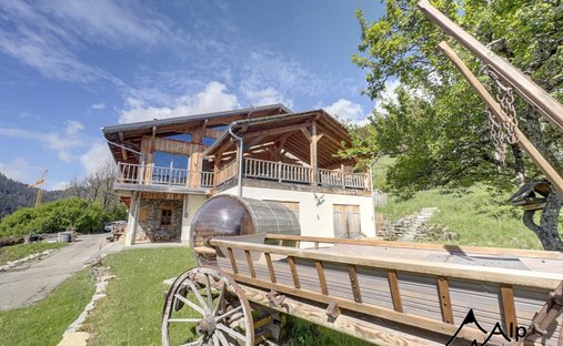 Azienda agricola a La Côte-d'Arbroz, Auvergne-Rodano-Alpi, Francia 1