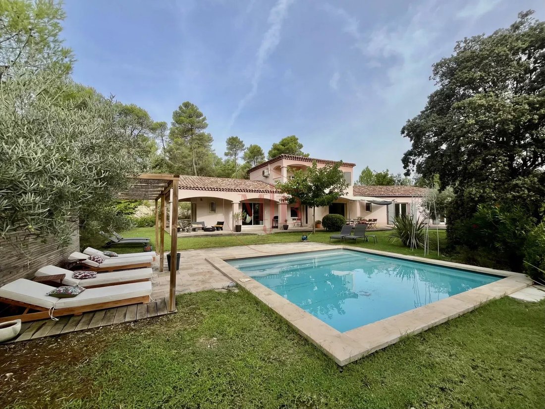 Villa a Peyrolles-en-Provence, Provenza-Alpi-Costa Azzurra, Francia 2 - 18756139