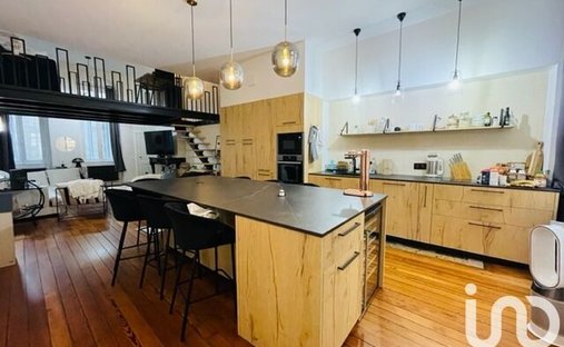 Apartamento en Hôtel de Ville-Quinconce-Saint Seurin-Fondaudège, Burdeos, Francia 1