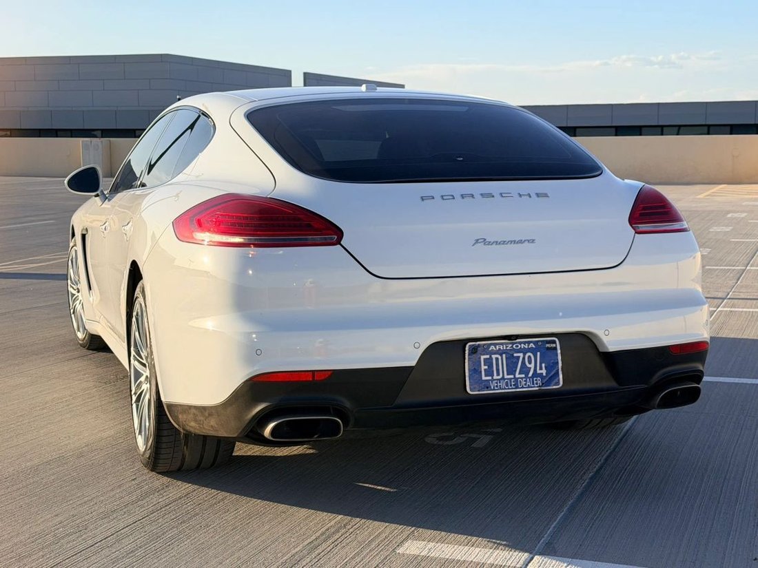 Sedan in Scottsdale, AZ, United States 5 - 18757512
