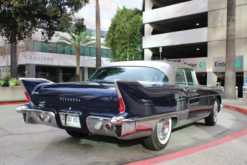 Sedan in Glendale, United States 5 - 18754346