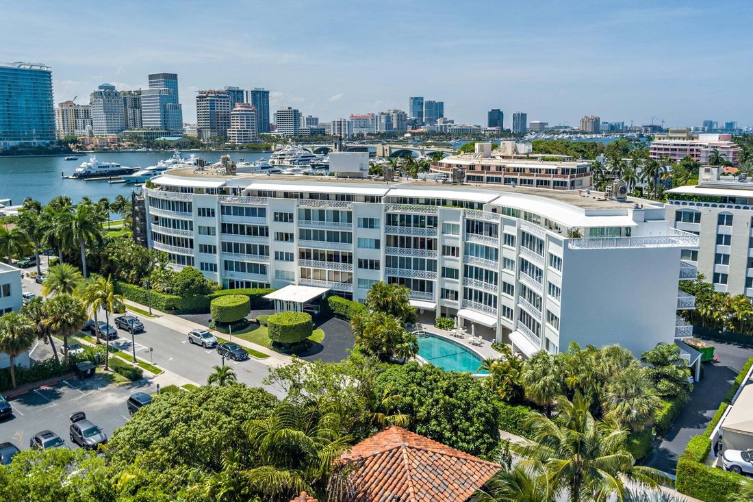 Co Op in Palm Beach, Florida, United States 1 - 17906655