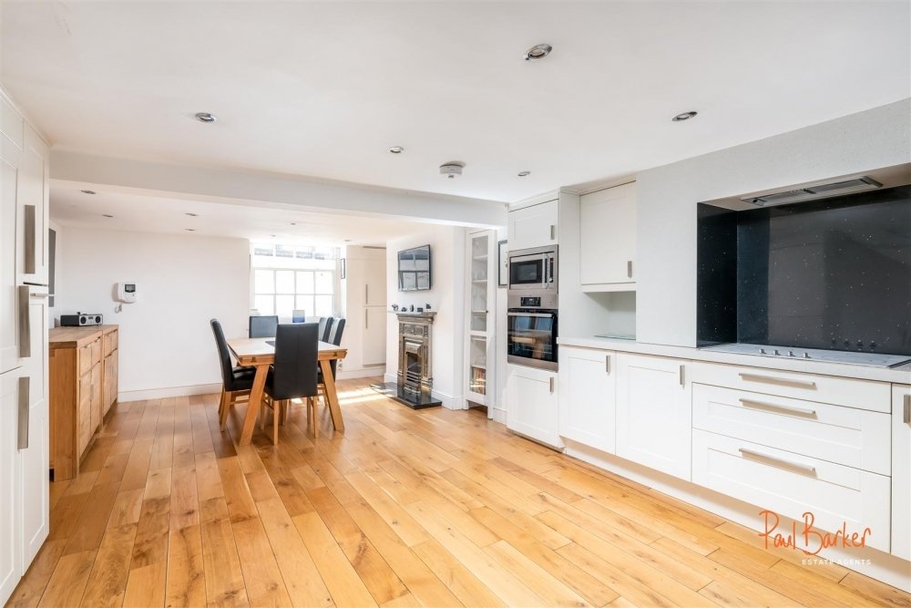 House in St Albans, England 3 - 18761140