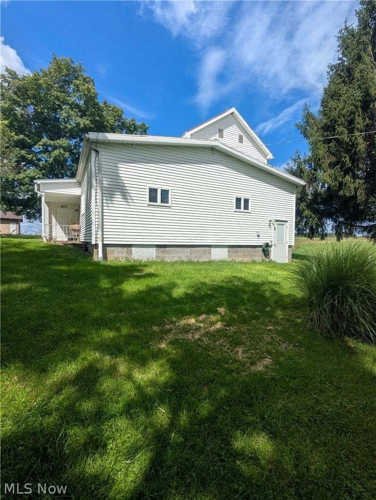 House in Lloydsville, Ohio, United States 2 - 18756003