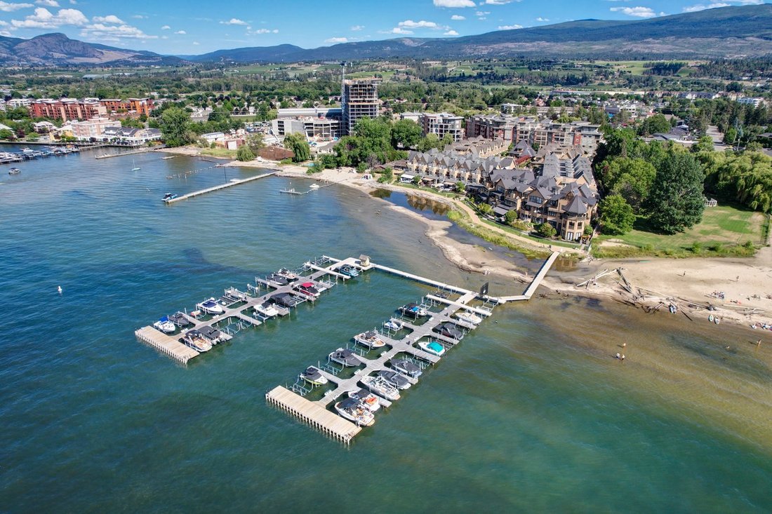 Maison à Kelowna, Colombie-Britannique, Canada 2 - 18753753