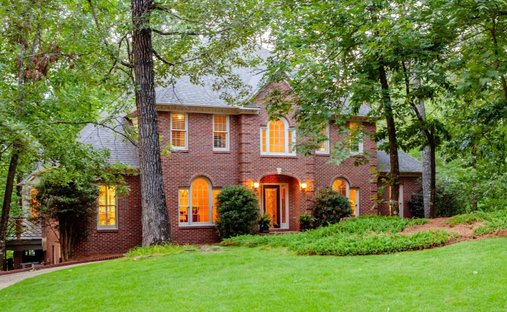 House in Mountain Brook, Alabama, United States 1