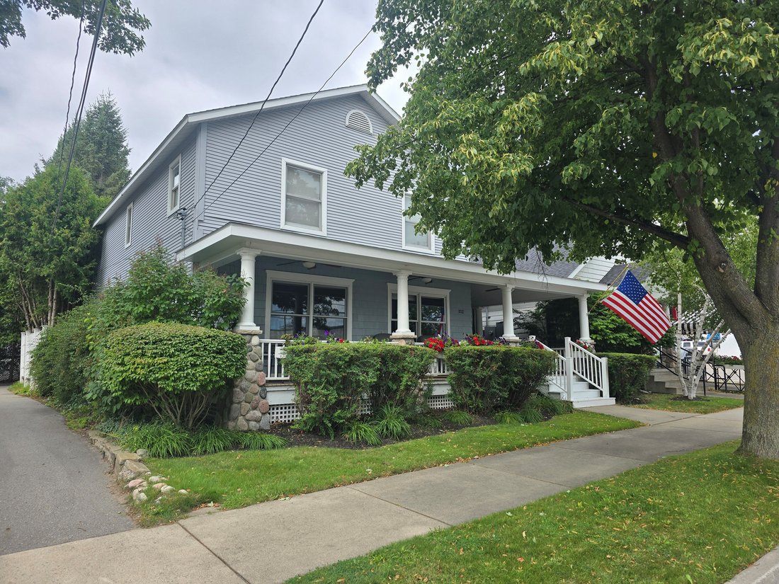 Casa a Wequetonsing, Michigan, Stati Uniti 1 - 18750478
