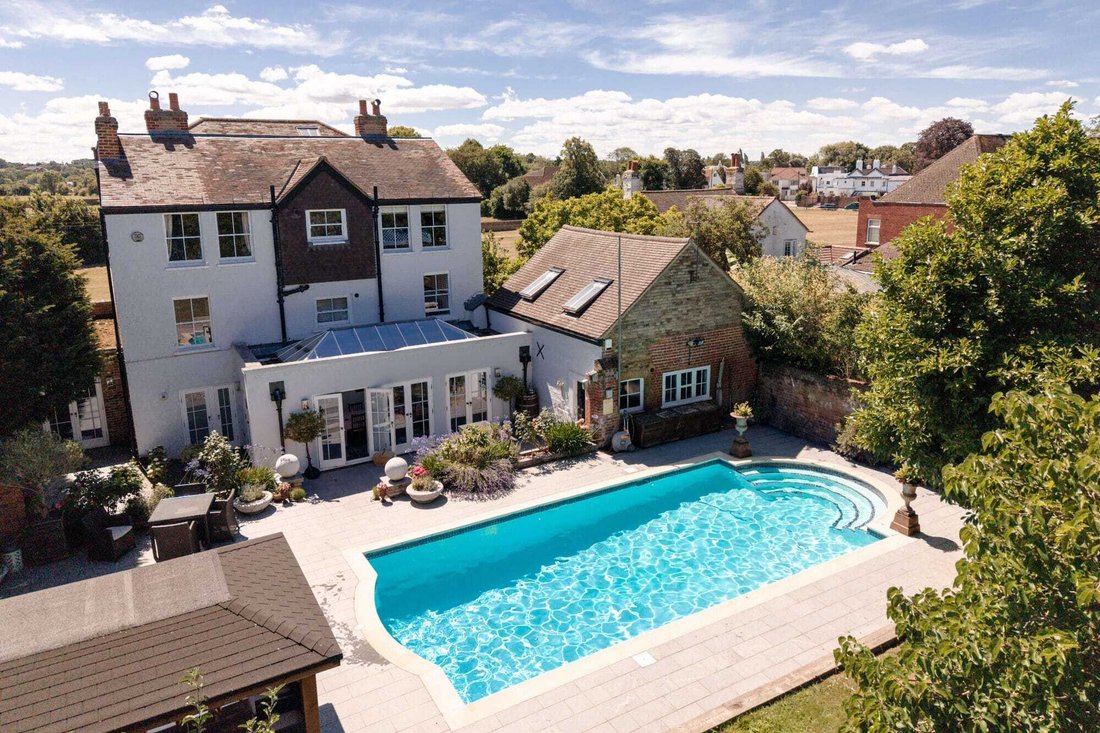 Haus in Shepperton Green, Shepperton, England 2 - 18761019