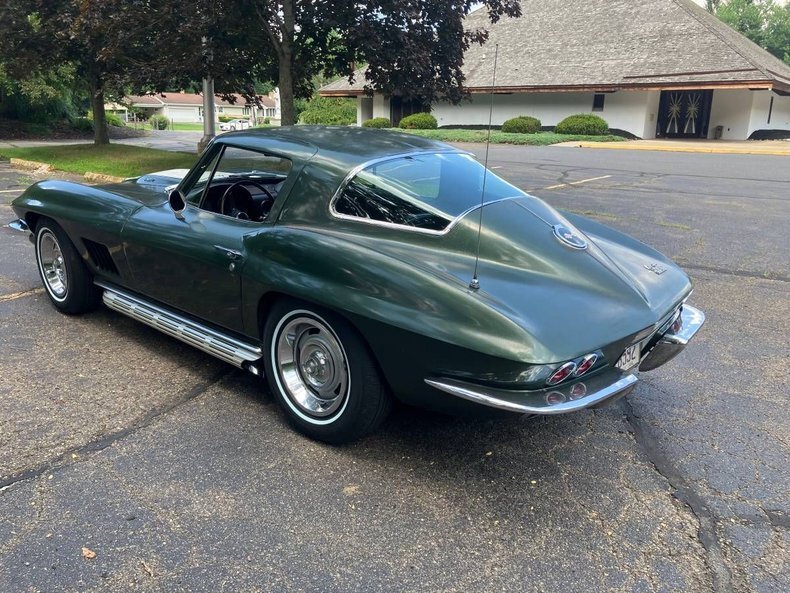 Coupe in Glendale, United States 2 - 18754432