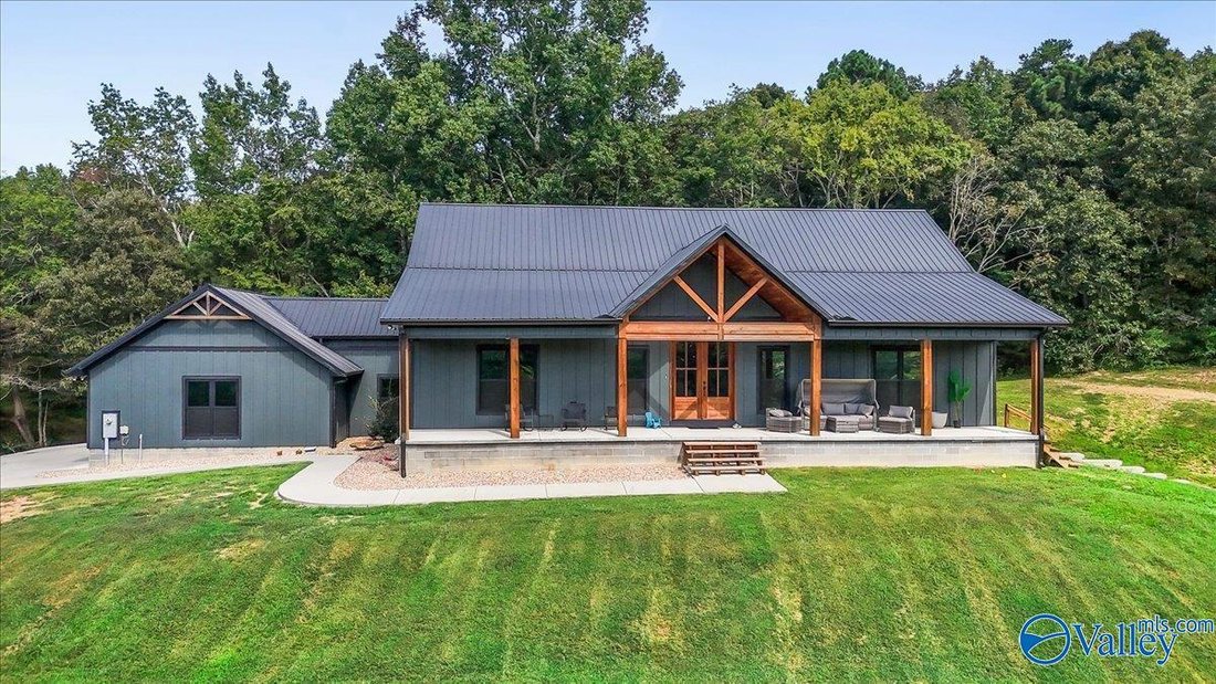 Farm Ranch in Baileyton, Alabama, United States 3 - 18755741