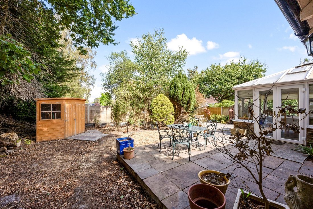 Bungalow in Storrington, England 3 - 18749634