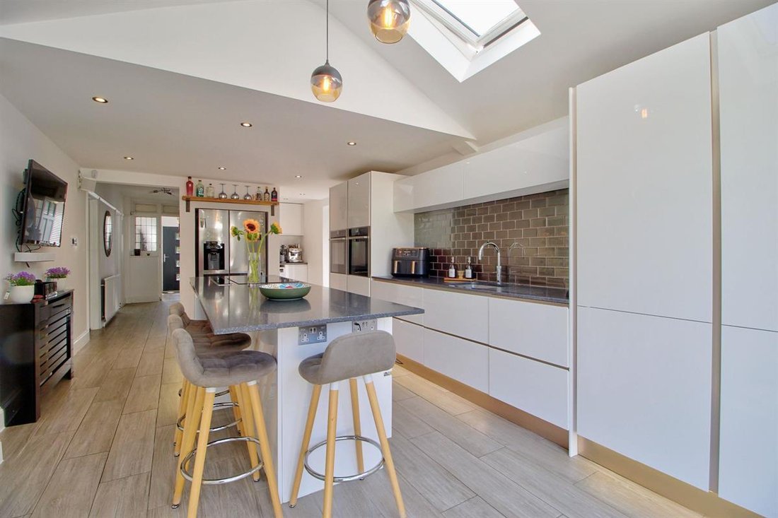 House in Cantley, Wokingham, England 4 - 18761217