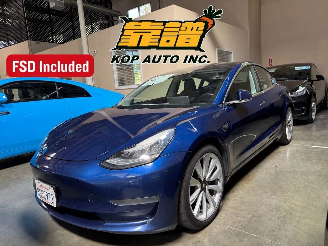 Sedan in El Monte, CA, United States 1 - 18753445