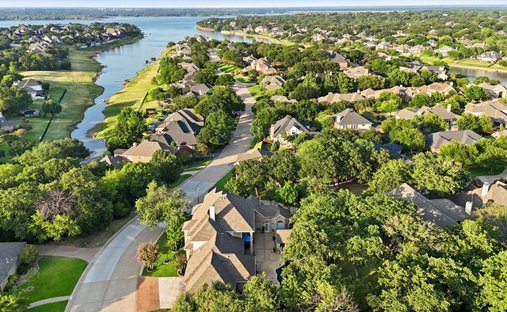 House in Lewisville, Texas, United States 1