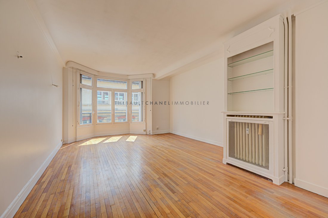Apartment in Palais Royal, Paris 1er Arrondissement, Paris 3 - 18756404