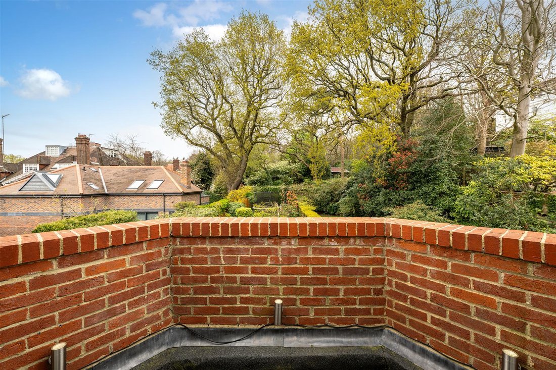 Apartment in Hamstead, Shalfleet, England 3 - 18761197