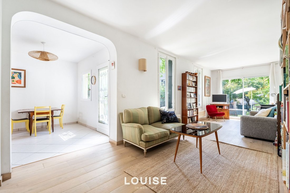 House in Forêt, Velizy-Villacoublay, France 3 - 18746140