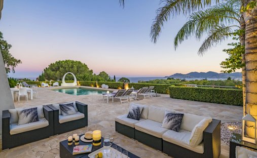 Villa à Croix des Gardes, Cannes, France 1
