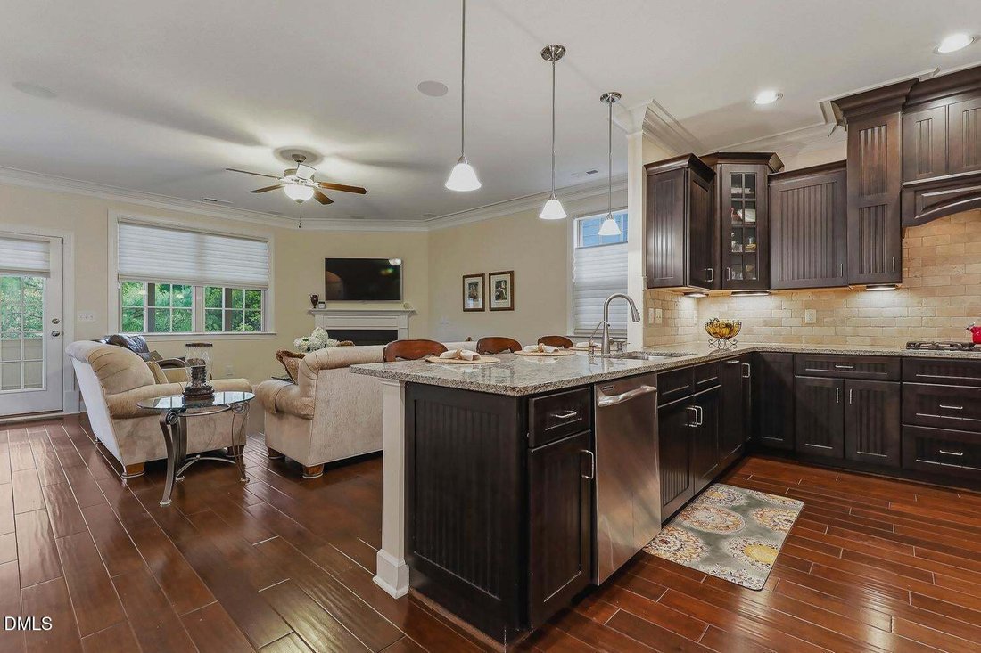 Casa a Cary, Carolina del Nord, Stati Uniti 3 - 18751131