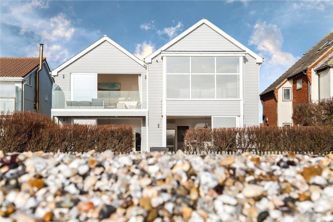 House in East Wittering, Chichester, England 1 - 18761086