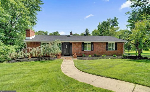 House in Ewing Township, New Jersey, United States 1