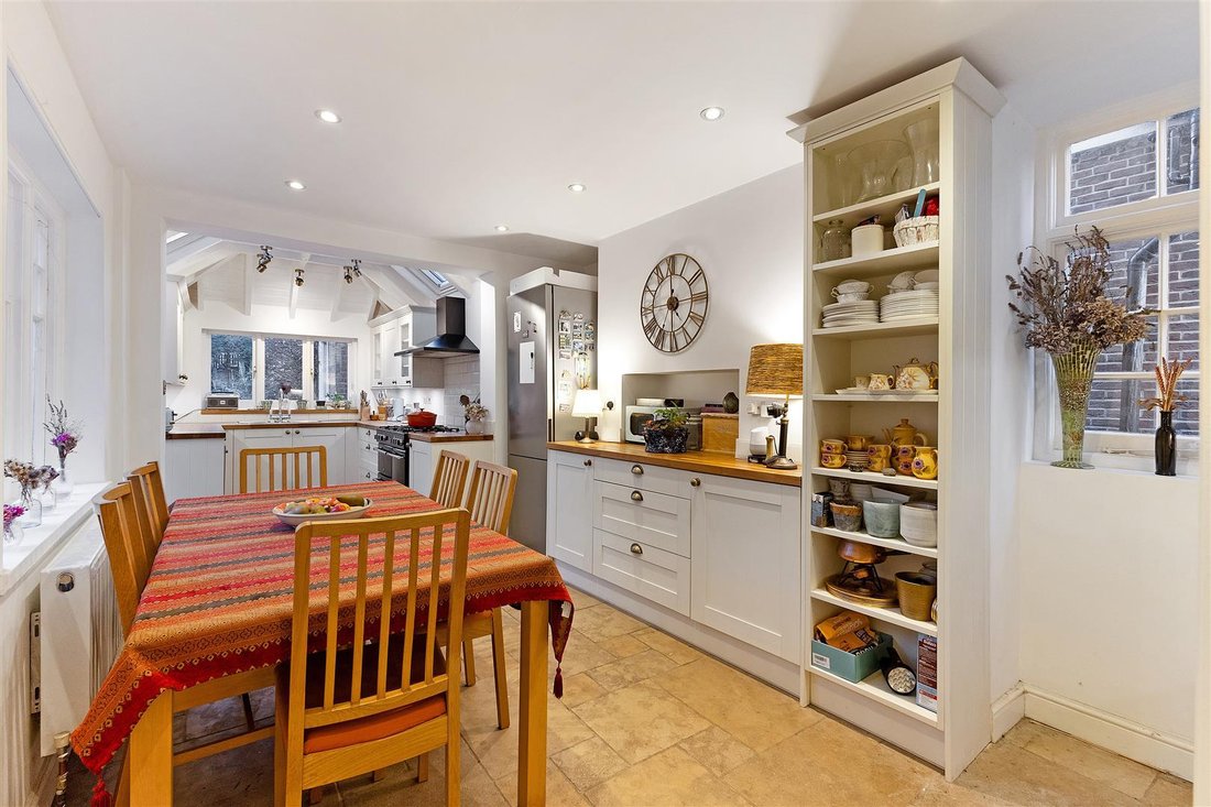 House in Childs Hill, Barnet, England 4 - 18760991